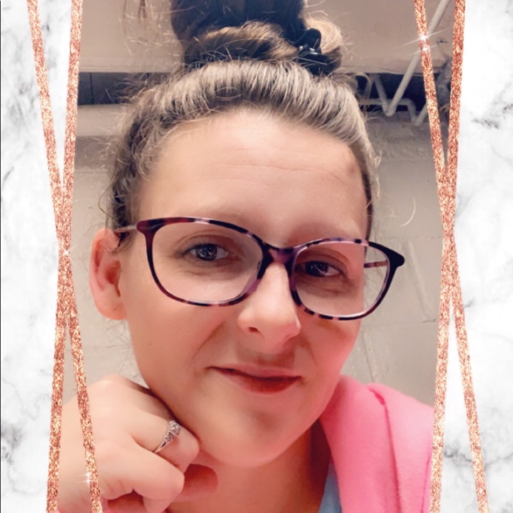 Meet your Posher, Tiffanie